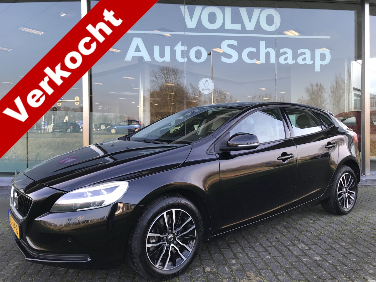 Volvo V40 - 2.0 D2 Nordic+ Automaat | Rijklaar incl 12 mnd Bovag | LED verlichting Adaptieve cruise co - AutoWereld.nl