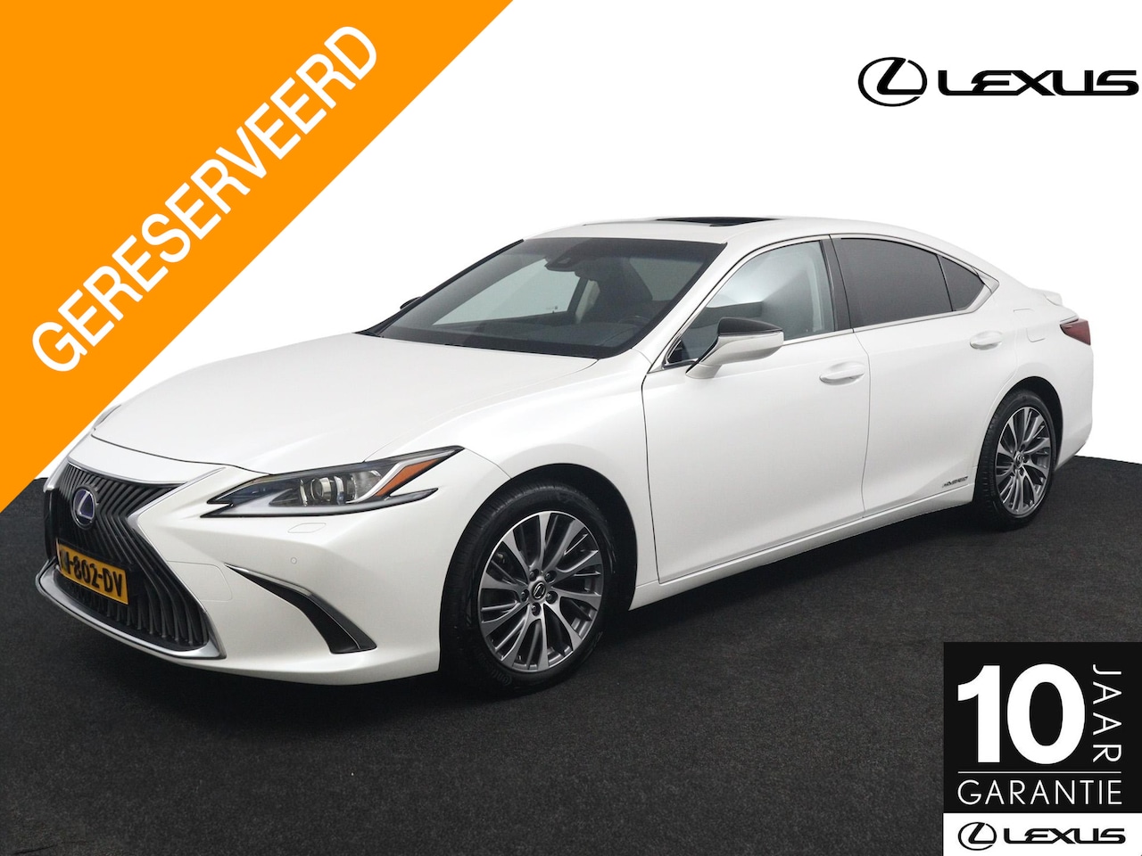 Lexus ES - 300h Preference Line Business | Elektrisch glazen schuif-/kanteldak | Blind Spot Monitor - AutoWereld.nl