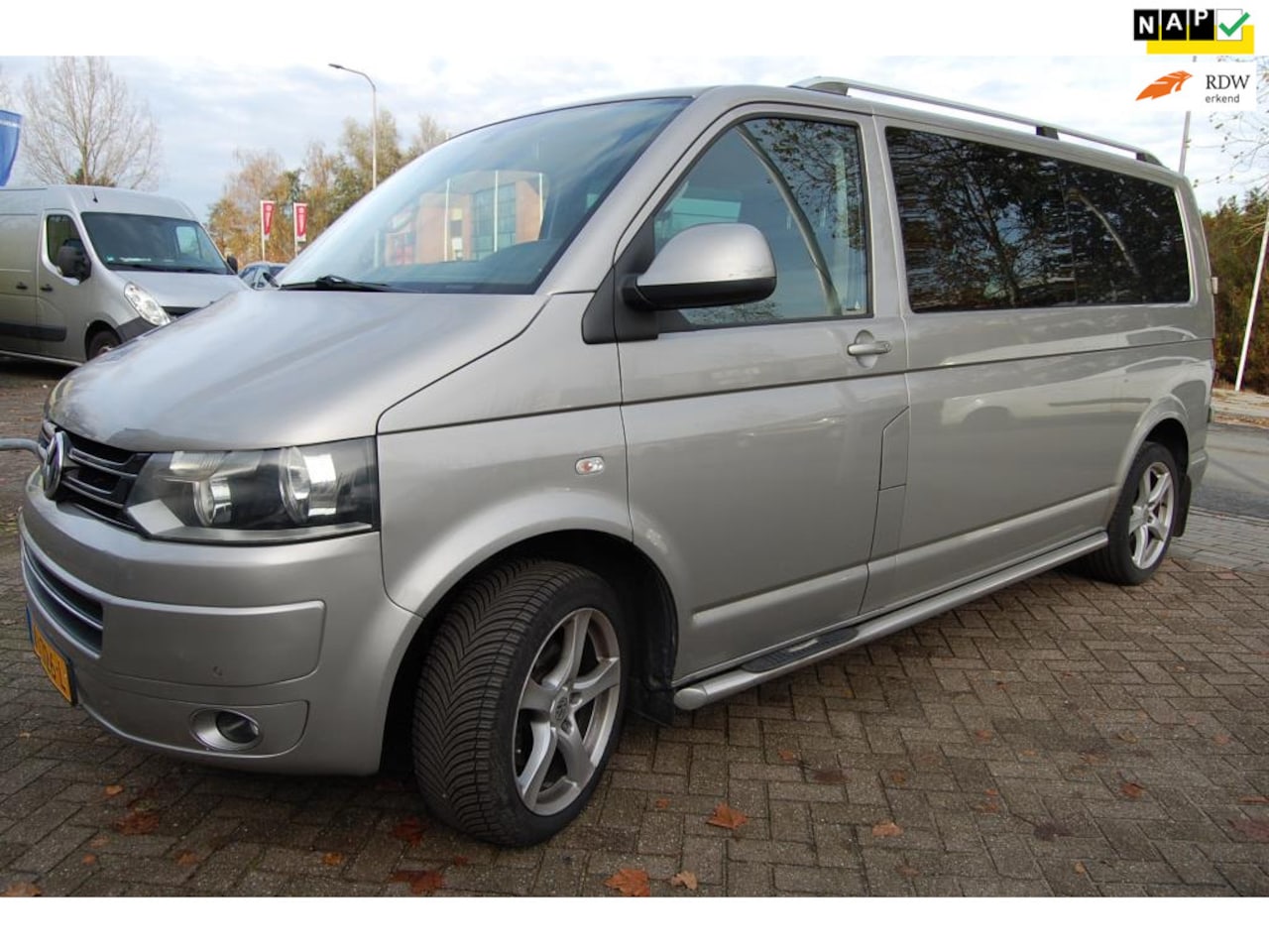 Volkswagen Transporter - 2.0 TDI L2H1 Dubb Cab. 180PK Comfortline-Airco-Navi-Trekhaak-PDC-Camera - AutoWereld.nl
