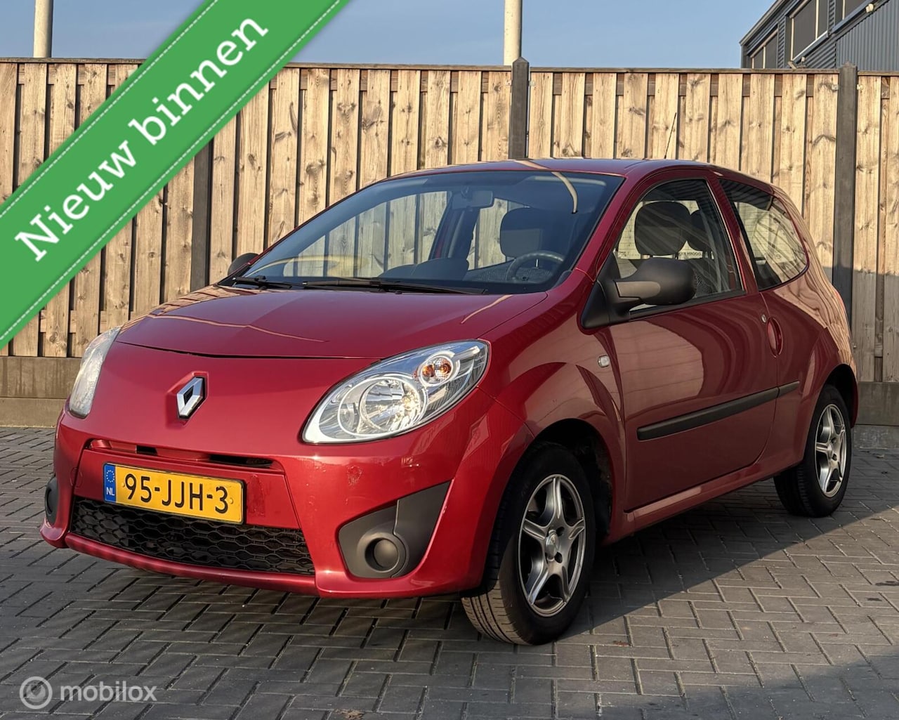Renault Twingo - 1.2 Authentique/Airco//Nieuwe Distributie/ - AutoWereld.nl