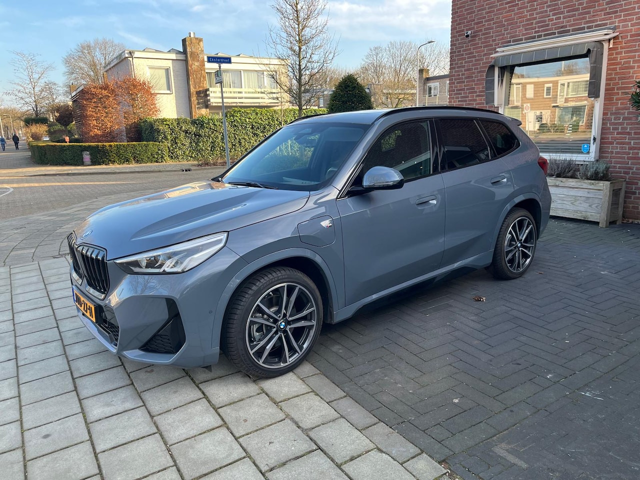 BMW X1 - 25e xDrive M pakket / Pan.dak - AutoWereld.nl
