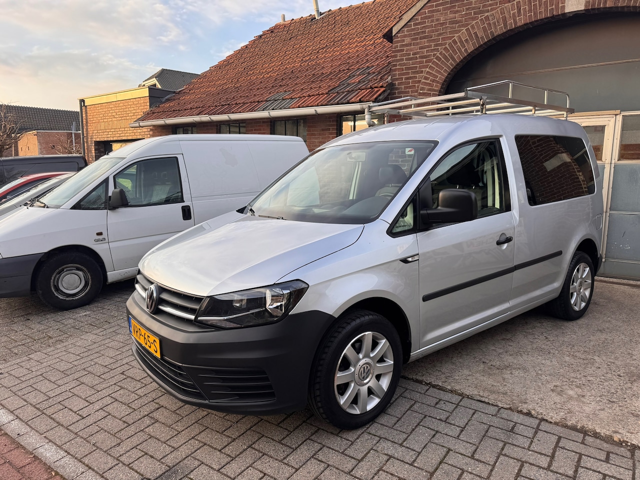 Volkswagen Caddy - 1.2 TSI I BENZINE I LICHTMETAALI IMPERIAAL I - AutoWereld.nl