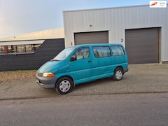 Toyota HiAce - 2.5 DIESEL MANUEEL MINIBUS 9 PERSOONS 2004