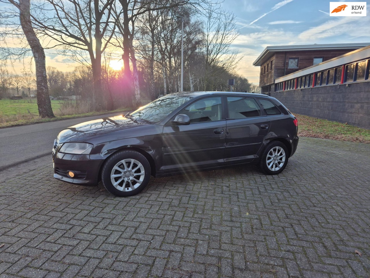 Audi A3 Sportback - 1.6 TDI Attraction Pro Line EURO5 CLIMA NAVI - AutoWereld.nl