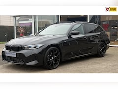 BMW 3-serie Touring - 320i M-SPORT / PANO / LED / TREKHAAK / 19''/ SHADOW