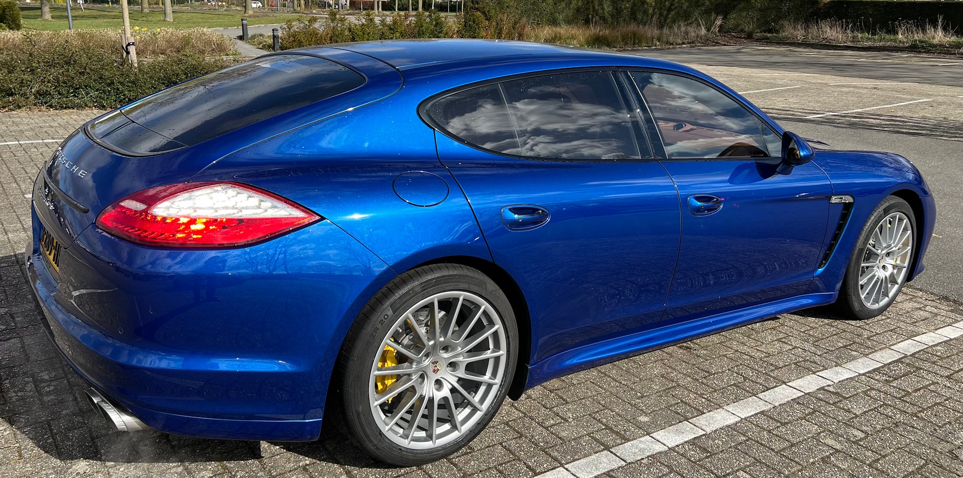 Porsche Panamera - 4.8 Turbo - AutoWereld.nl