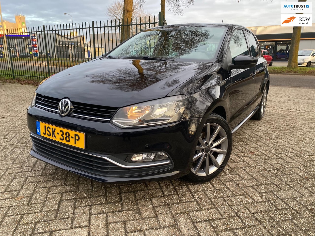 Volkswagen Polo - 1.2 TSI Highline Cruise Navigatie Tel Pdc - AutoWereld.nl