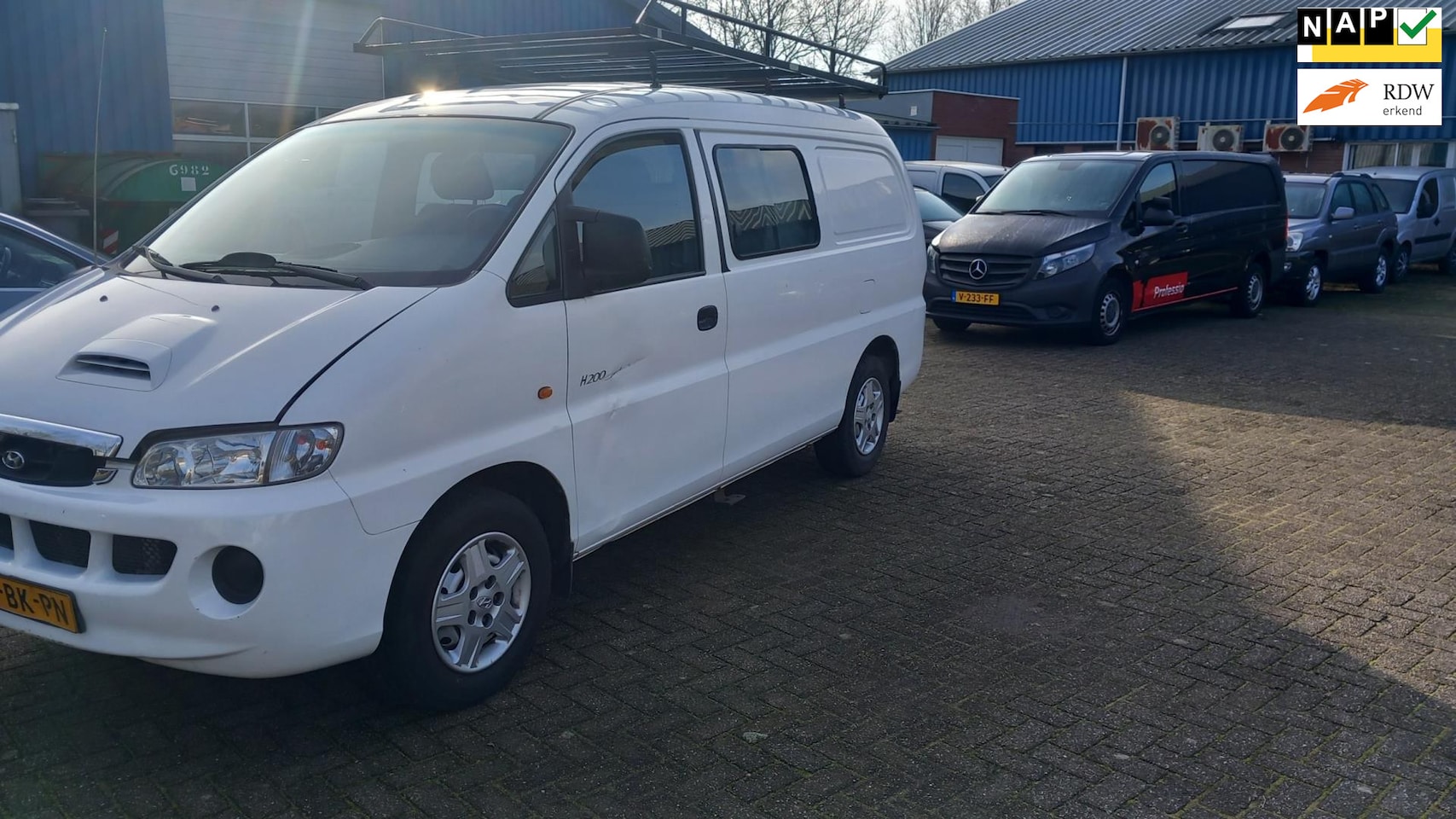 Hyundai H 200 - 2.5 TCI Luxe lang DC 2.5 TCI Luxe lang DC - AutoWereld.nl