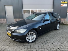 BMW 3-serie Touring - 325i Business Line-Automaat-Trekhaak-Camera