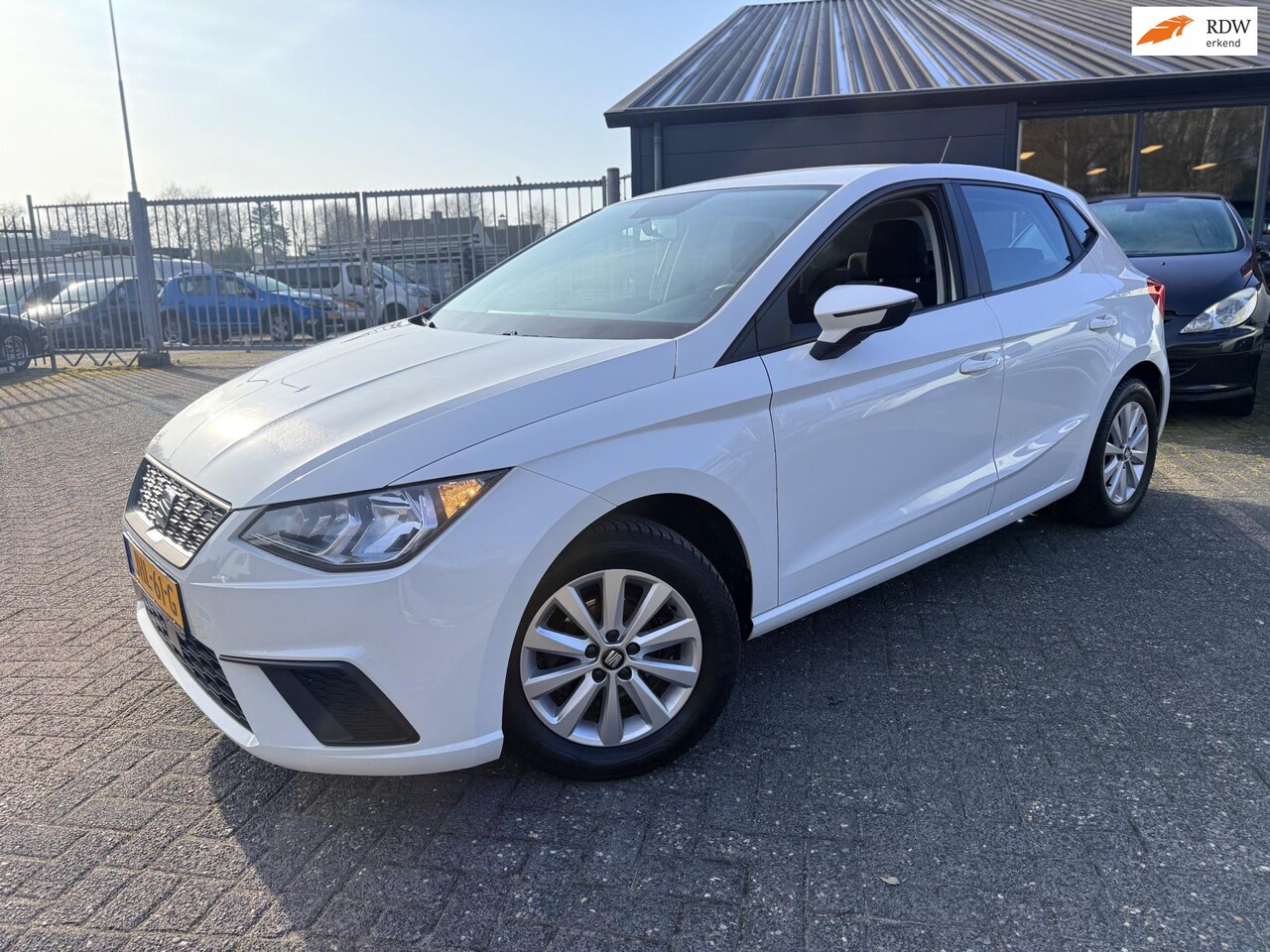 SEAT Ibiza - 1.0 MPI Sport*Stoelverwarming*Lichtmetaal!!! - AutoWereld.nl