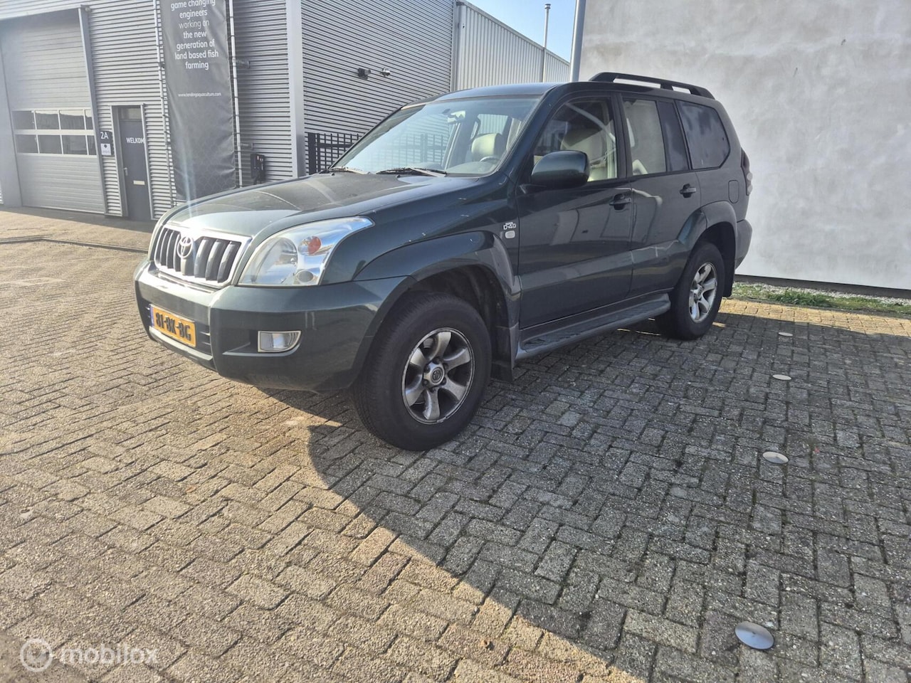 Toyota Land Cruiser - 3.0 D-4D VX Blind Van 3.0 D-4D VX Blind Van - AutoWereld.nl