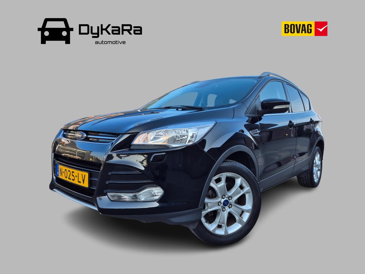 Ford Kuga - 1.5 Titanium Styling Pack Navi, Half leder, Stoelverwarming - AutoWereld.nl