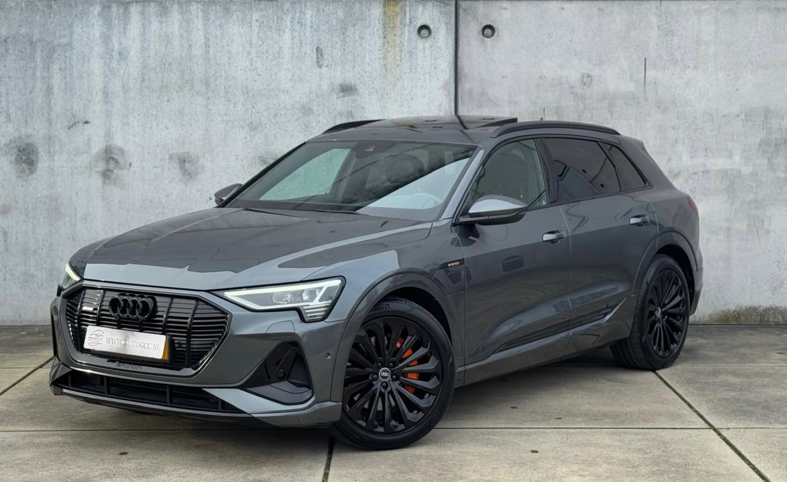 Audi e-tron - 50 QUATTRO S EDITION TREKHAAK PANO NAP BTW - AutoWereld.nl