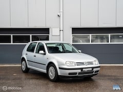 Volkswagen Golf - 4 1.6 l Origineel NL l NAP l Erg netjes