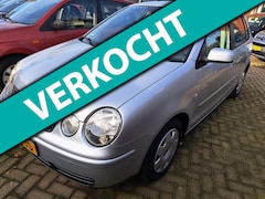 Volkswagen Polo - 1.4-16V FSI TURIJN 5 DEURS AIRCO TREKHAAK