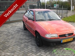 Opel Astra - 1.6i GL AUTOMAAT