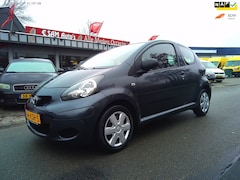 Toyota Aygo - 1.0-12V Access ( 2009 KM NAP )