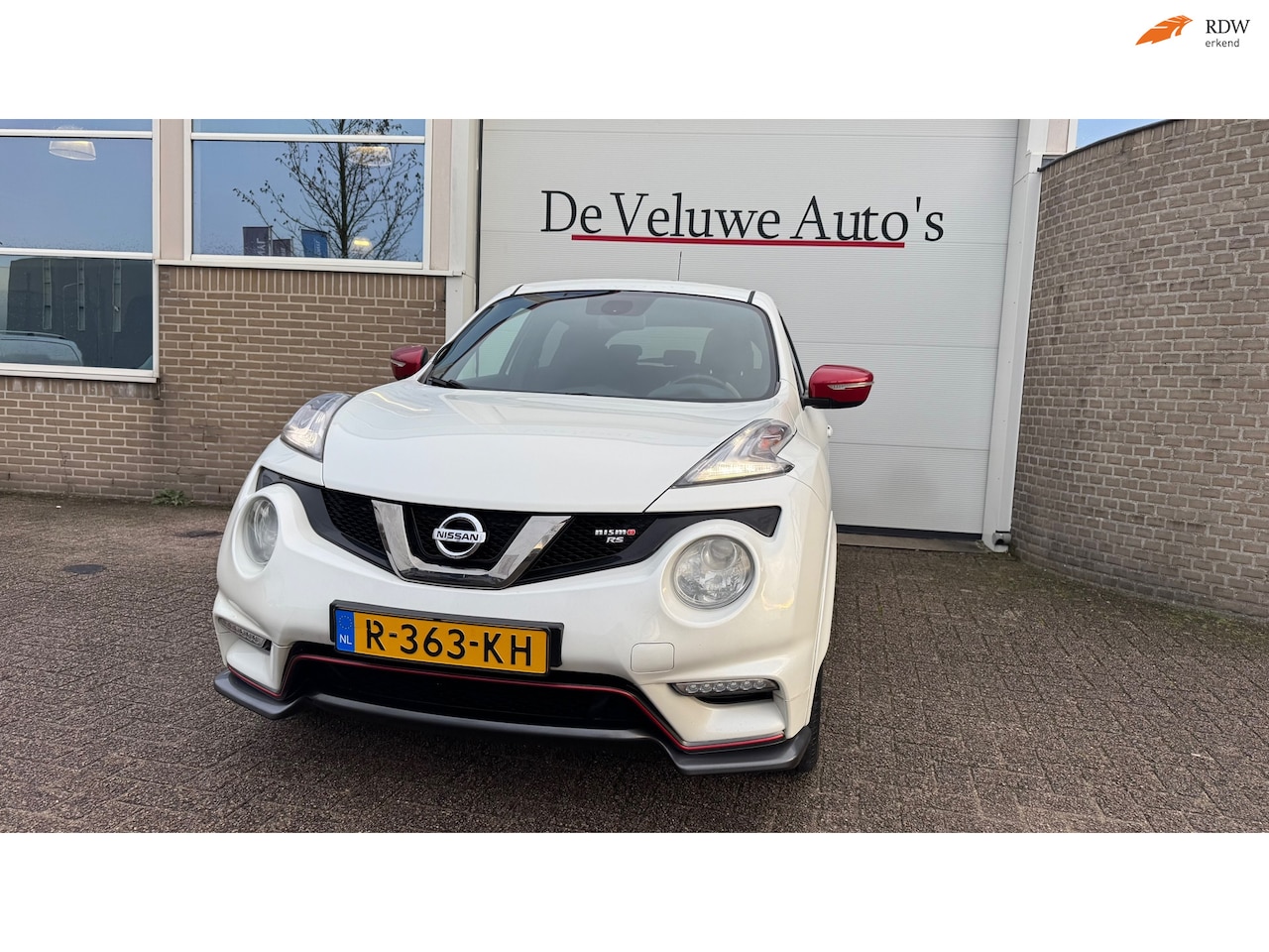 Nissan Juke - 1.6 DIG-T Nismo RS |Keyless|Trekhaak|Camera|Navi - AutoWereld.nl
