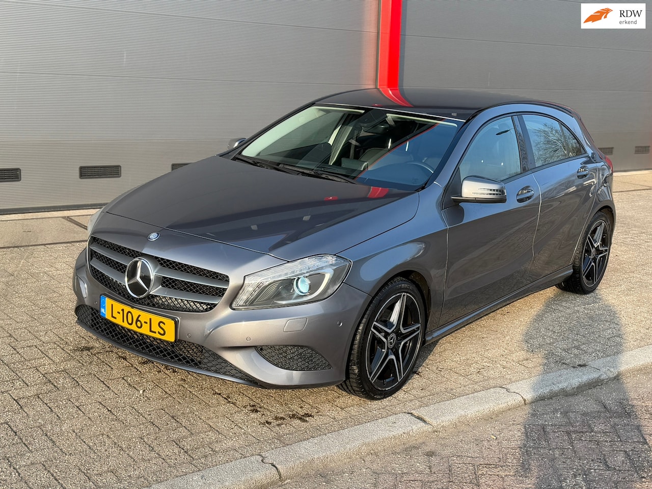 Mercedes-Benz A-klasse - 180 Prestige | Goedonderhouden | Navi | nette auto! - AutoWereld.nl