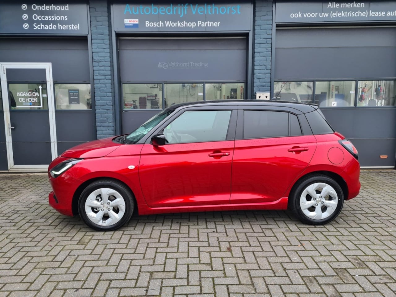 Suzuki Swift - 1.2 Select Automaat SmartHyb Bi tone - AutoWereld.nl
