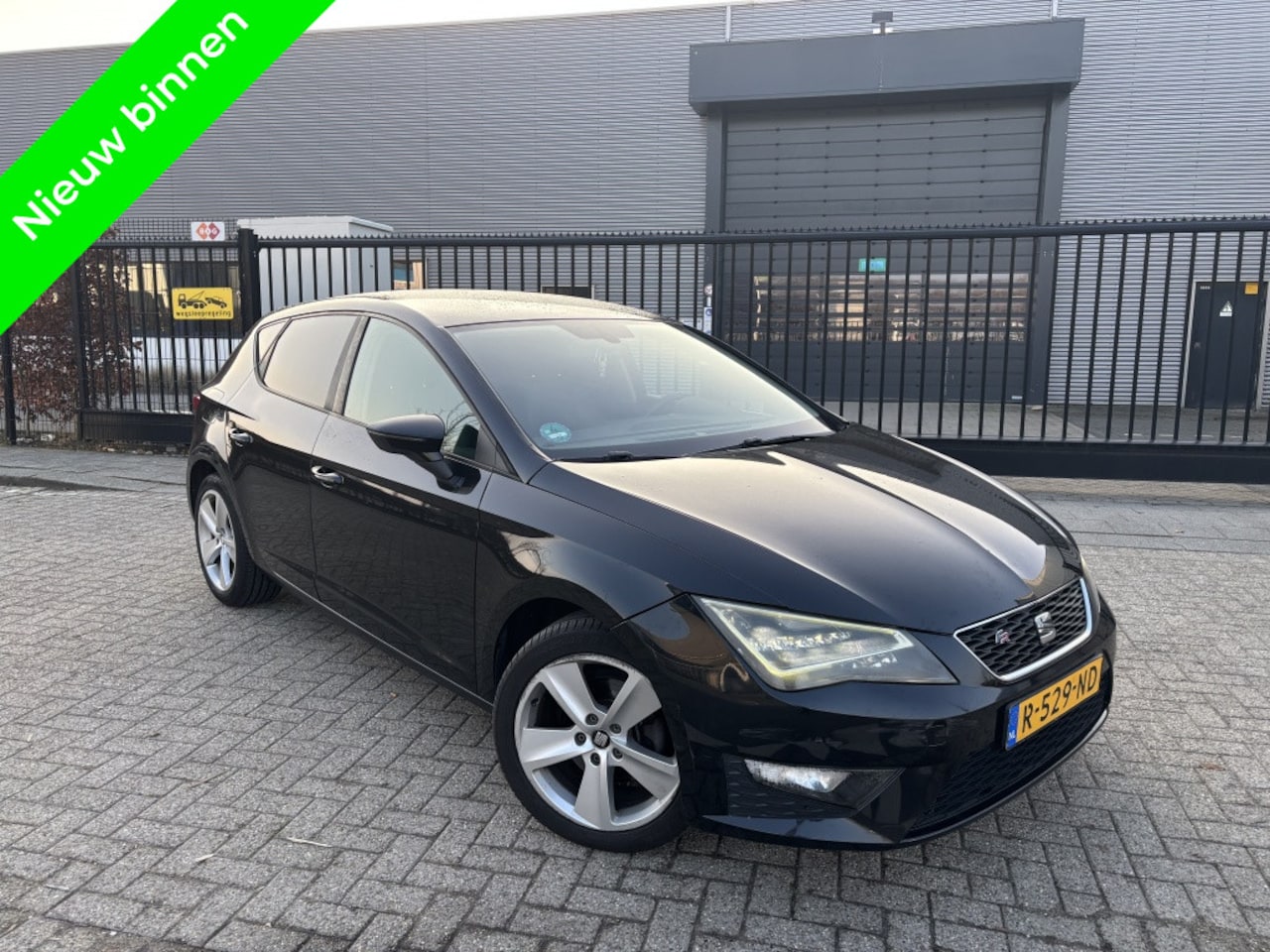 SEAT Leon - 2.0 TDI FR Xenon|DSG|Stoelverwarming 2013 - AutoWereld.nl