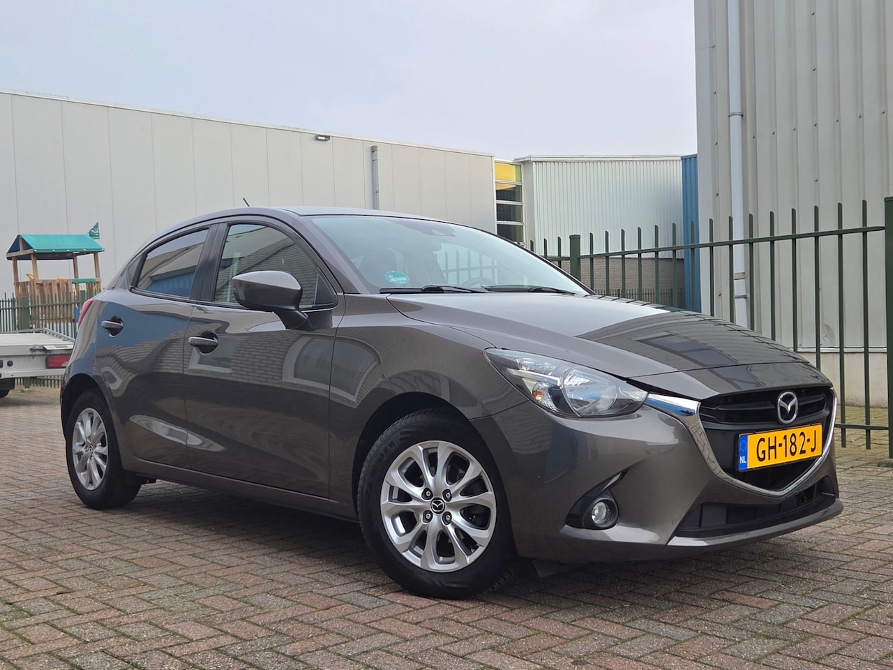 Mazda 2 - 1.5 Skyactiv-G Intro Edition Automaat Nav-Cruise-pdc - AutoWereld.nl
