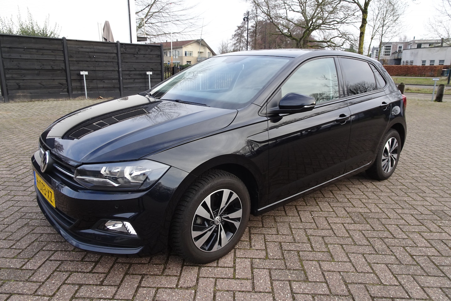 Volkswagen Polo - 1.0 TSI Comfortline 5 Drs * 95pk * AIRCO * LMV * NAVI * PDC * Trekhaak * - AutoWereld.nl