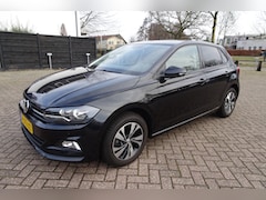 Volkswagen Polo - 1.0 TSI Comfortline 5 Drs * 95pk * AIRCO * LMV * NAVI * PDC * Trekhaak *