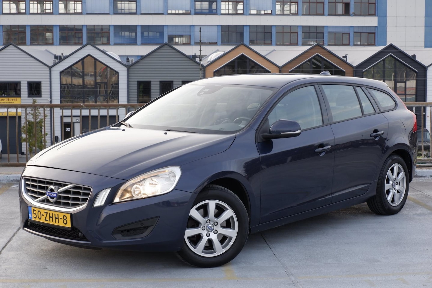 Volvo V60 - 1.6 T3 150PK Kinetic Automaat * NL AUTO * - AutoWereld.nl