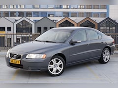 Volvo S60 - 2.4 140PK Drivers Edition * NL AUTO