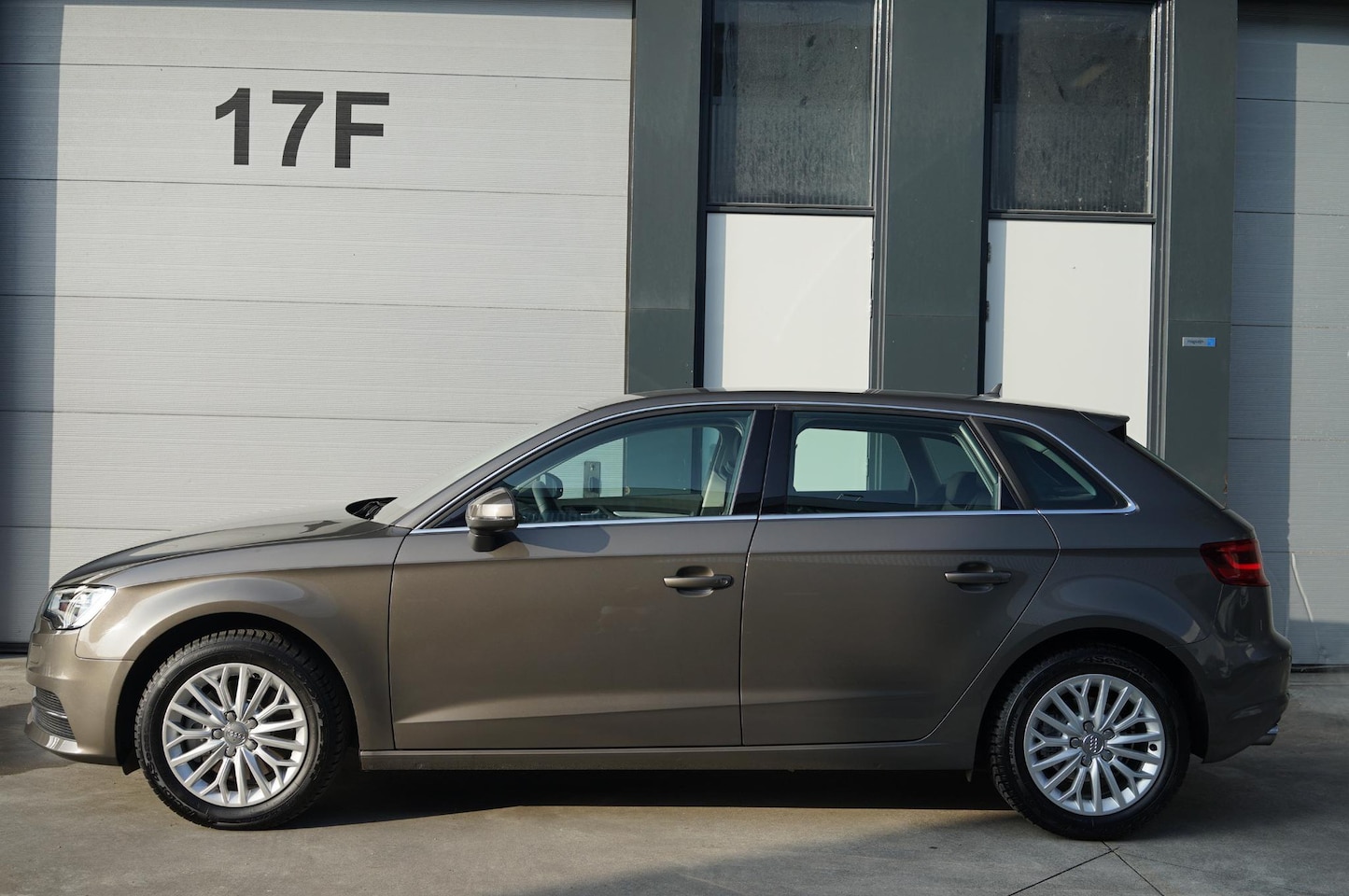 Audi A3 Sportback - 1.8 TFSI Ambiente Pro Line plus 1.8 TFSI Ambiente Pro Line plus - AutoWereld.nl