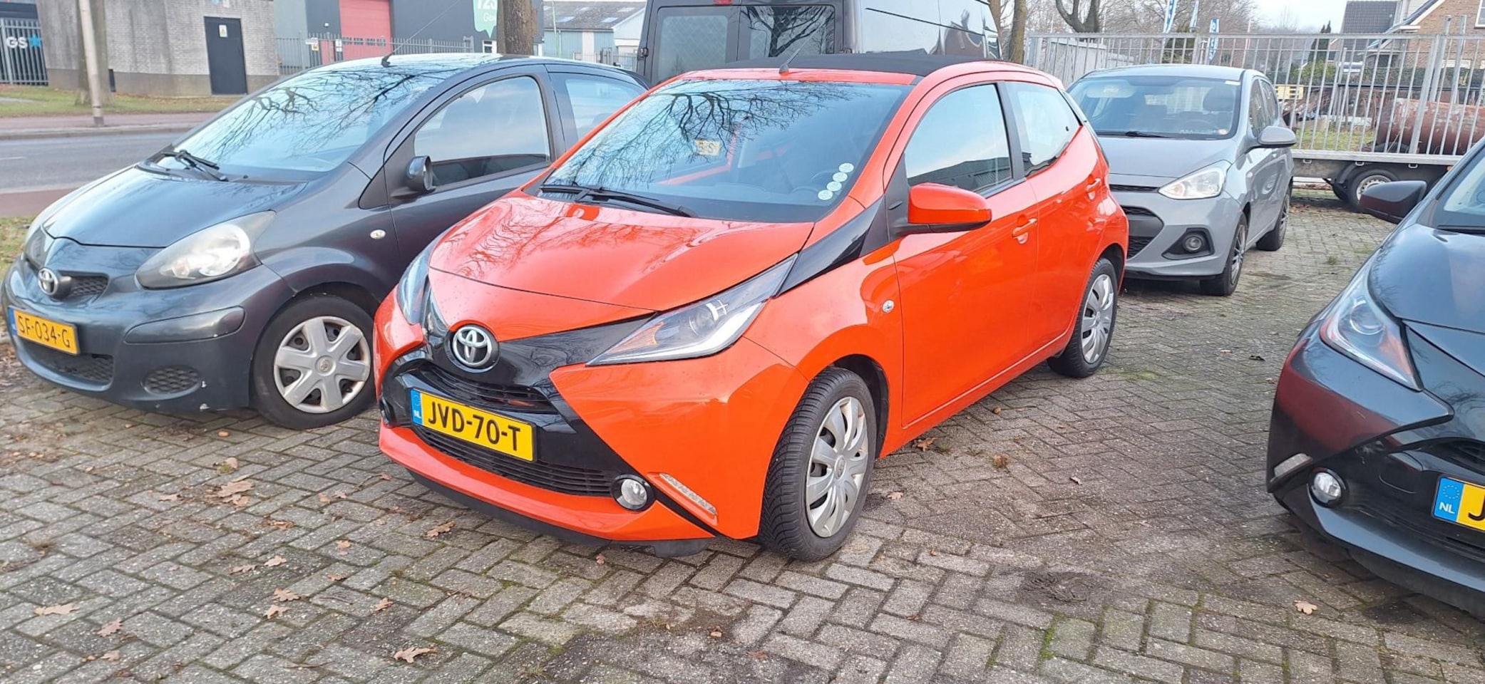 Toyota Aygo - 1.0 VVT-i x-play 1.0 VVT-i x-play - AutoWereld.nl