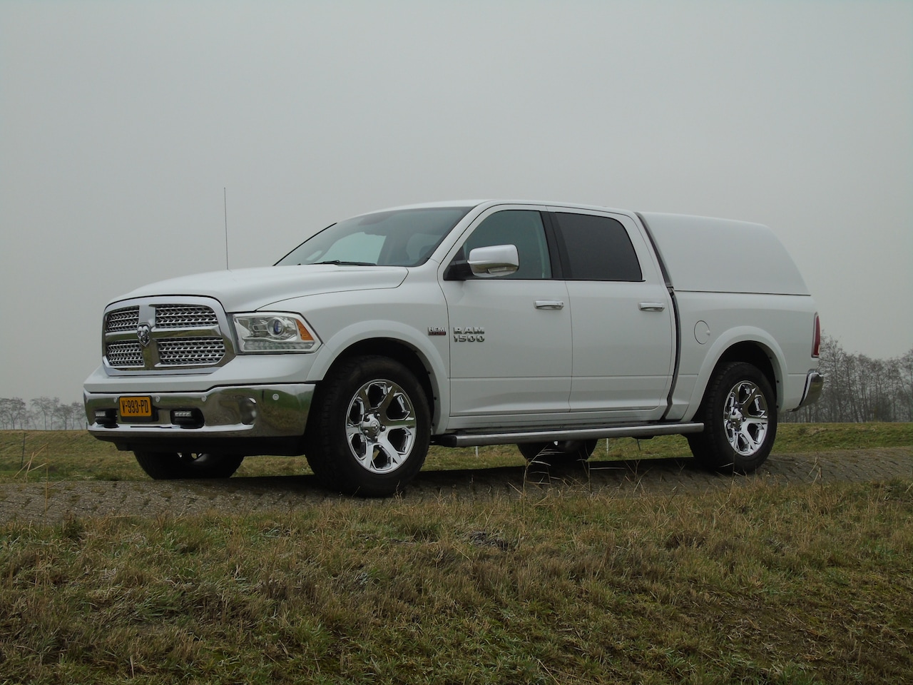 Dodge Ram 1500 - 5.7 V8 Crew Cab 5'7 LARAMIE 4x4 LPG - AutoWereld.nl