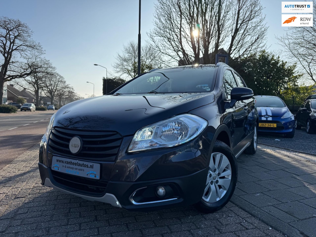 Suzuki SX4 S-Cross - 1.6 Clima Elek Pakket Lmv Cruise Trekhaak - AutoWereld.nl