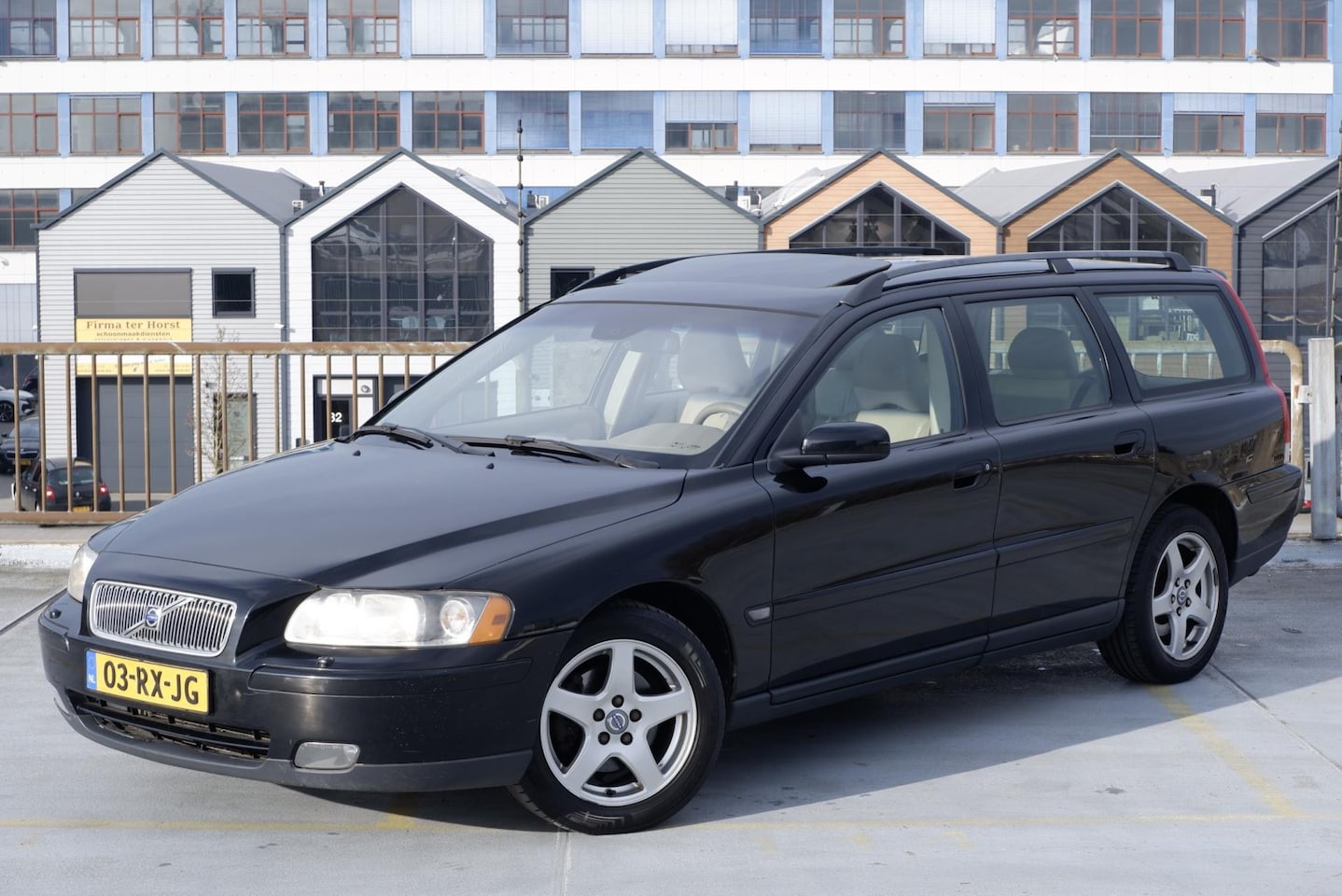 Volvo V70 - 2.4 170PK Automaat * NL AUTO * - AutoWereld.nl