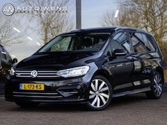 Volkswagen Touran - 1.5 TSI R-Line 7p Automaat Panodak Trekhaak