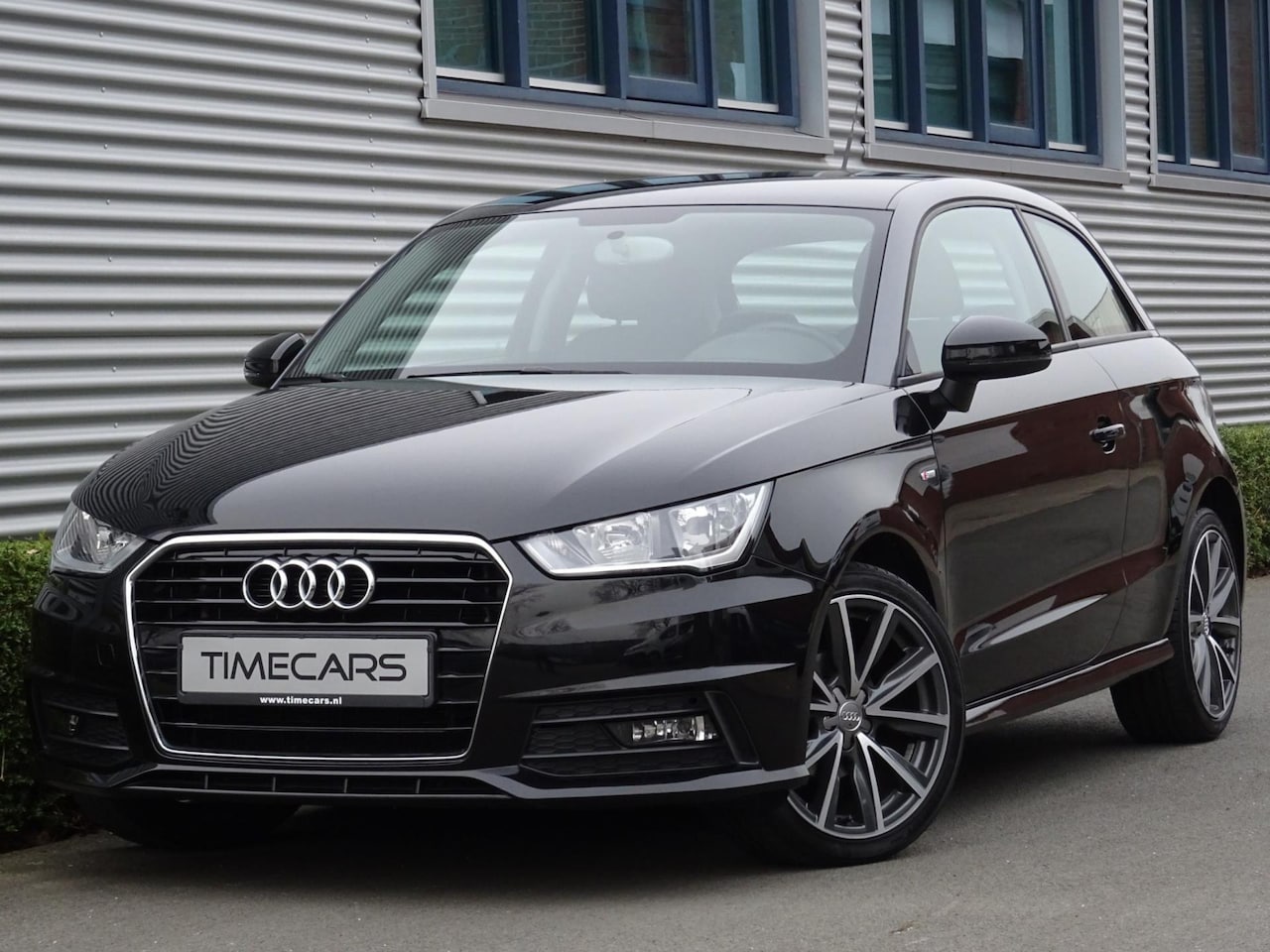 Audi A1 - 1.0 TFSI 95PK S-Line Sport Airco PDC LED Stoelverwrm - AutoWereld.nl