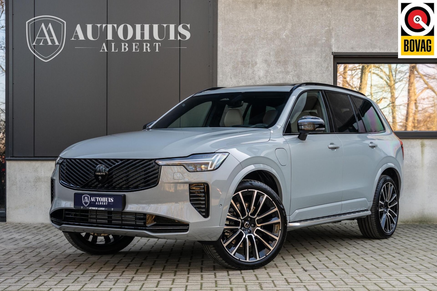 Volvo XC90 - 2.0 T8 AWD Ultra Dark B&W Massage 22' Luchtvering - AutoWereld.nl