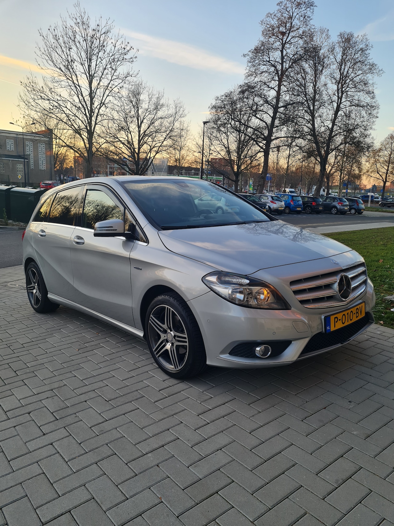 Mercedes-Benz B-klasse - 180 Ambition - AutoWereld.nl