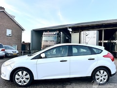 Ford Focus - 1.0T Ecoboost 101pk Edition 5drs - 64dkm - airco - 51.360km distr.riem + waterpomp vernieu