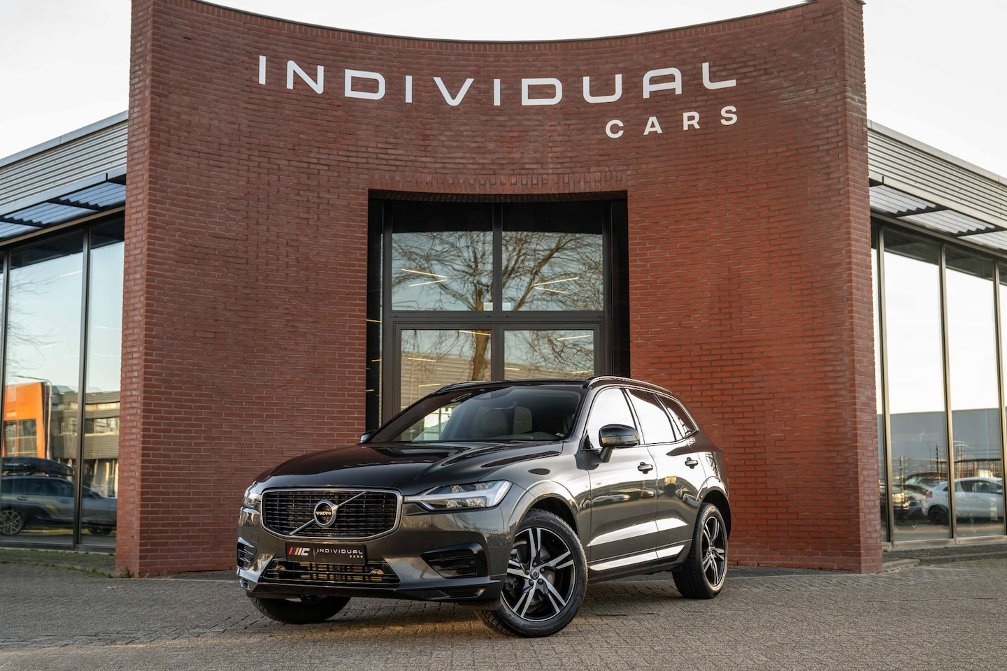 Volvo XC60 - 2.0 B5 R-Design Memory Camera Trekhaak Orig NL - AutoWereld.nl