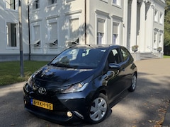 Toyota Aygo - 1.0 VVT-i 1:30, CAMERA, NAVI, NW. MODEL