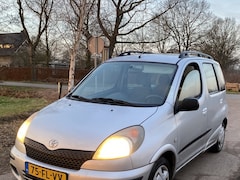 Toyota Yaris Verso - 1.3-16V VVT-i Sol