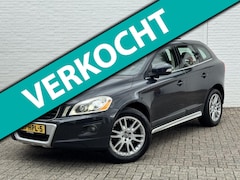 Volvo XC60 - 3.0 T6 AWD Summum Pano dak Trekhaak Goed onderhouden Leder