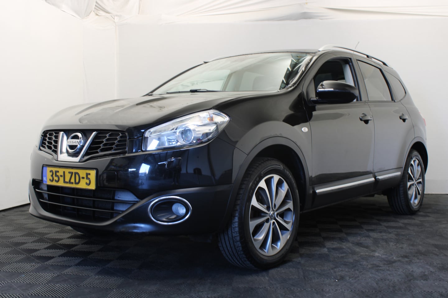 Nissan Qashqai+2 - 2.0 Tekna |Pano|Navi| - AutoWereld.nl