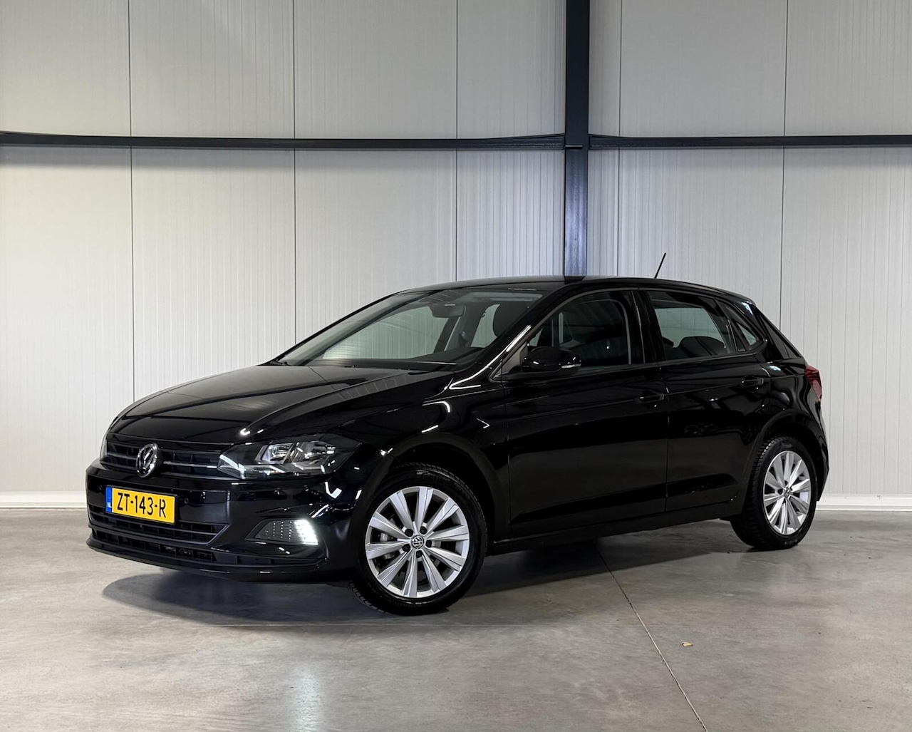 Volkswagen Polo - 1.0 TSI DSG Climate Carplay Stoelverwarming - AutoWereld.nl
