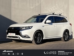 Mitsubishi Outlander - 2.4 PHEV Instyle AWD S-AWC Automaat / Dealer onderhouden / 95% SOH Accu / 1.500 kg trekhaa