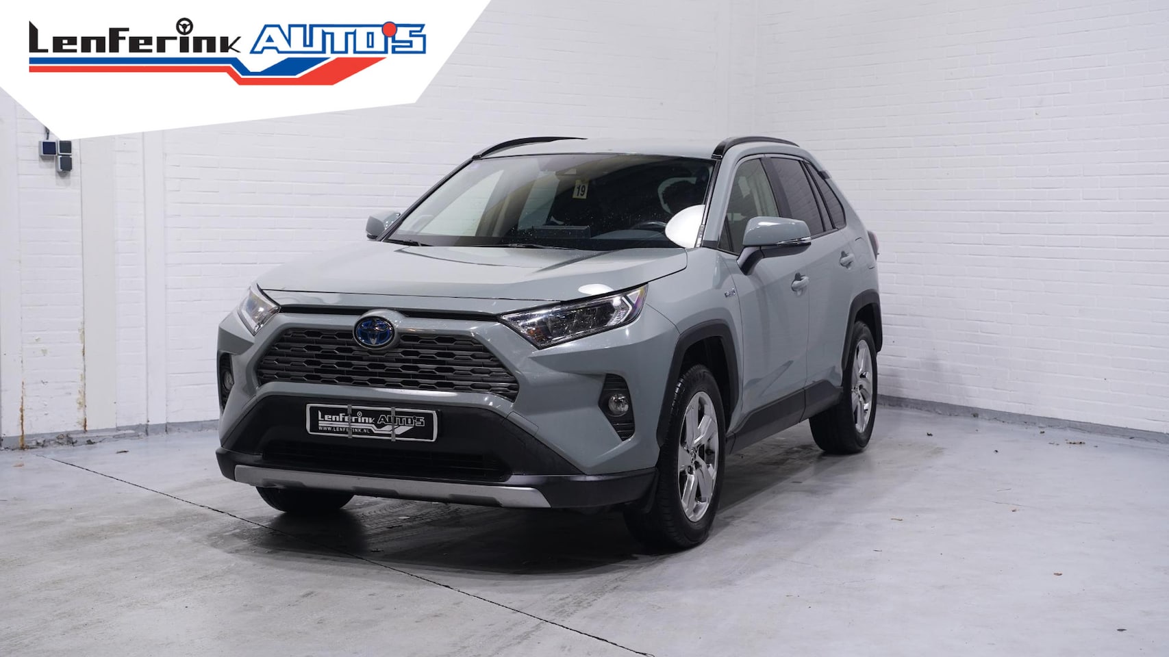 Toyota RAV4 - 2.5 Hybrid Business Intro 1e eigenaar NAP distronic cruise controle DAB Navi Camera 18-inc - AutoWereld.nl