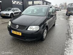 Volkswagen Touran - 1.6-16V FSI Athene 7 PERSOONS