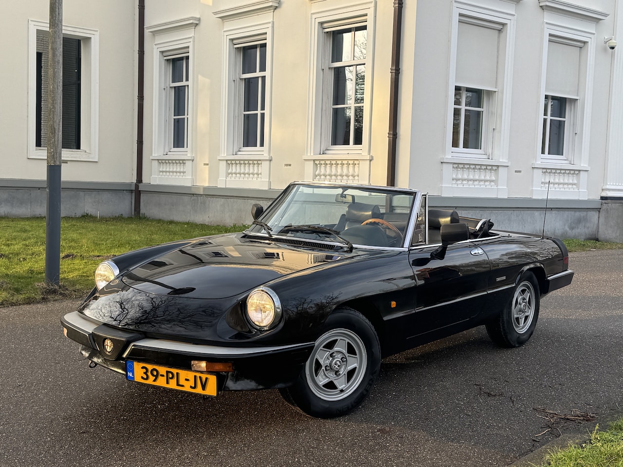 Alfa Romeo Spider - 2.0 CARBURATEURS, RIJKLAAR ! - AutoWereld.nl